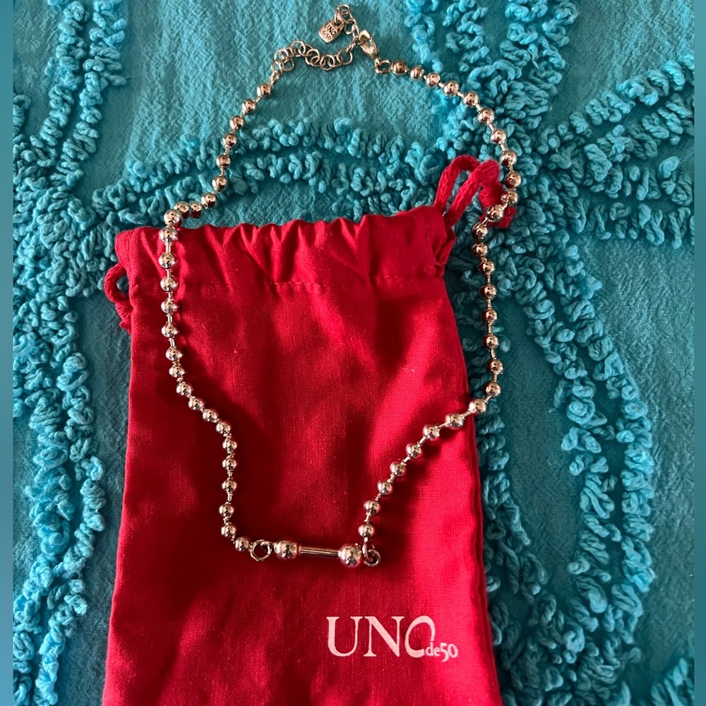 Uno de 50 silver bar necklace